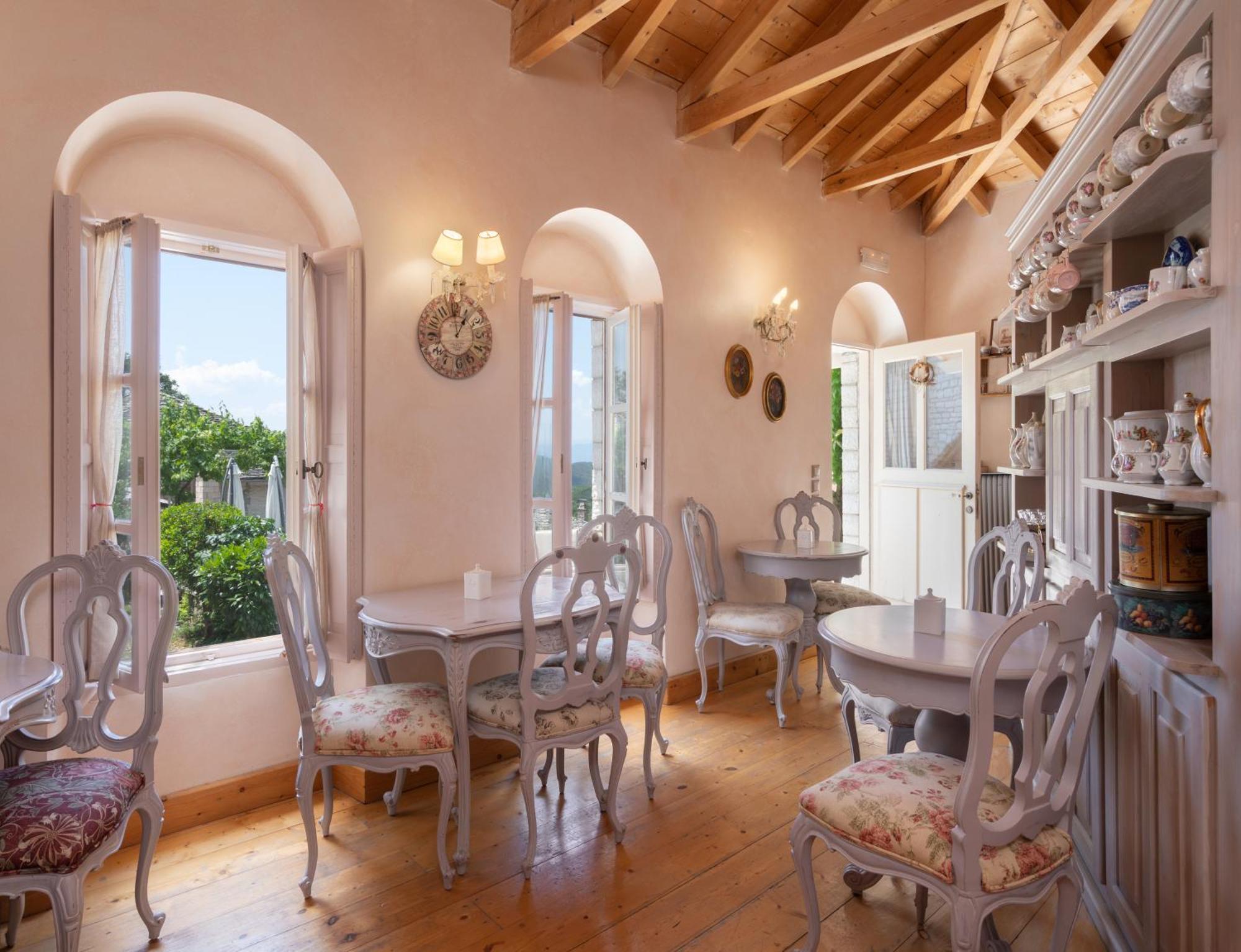 Amaryllis Boutique Guest House Áno Pediná Extérieur photo